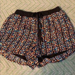 Cute Elastic Waist Shorts NWOT